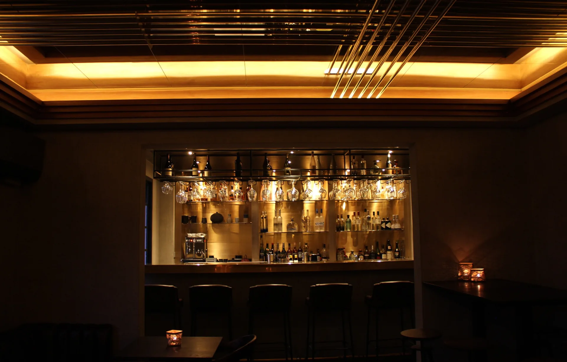 BAR NAOKI 3