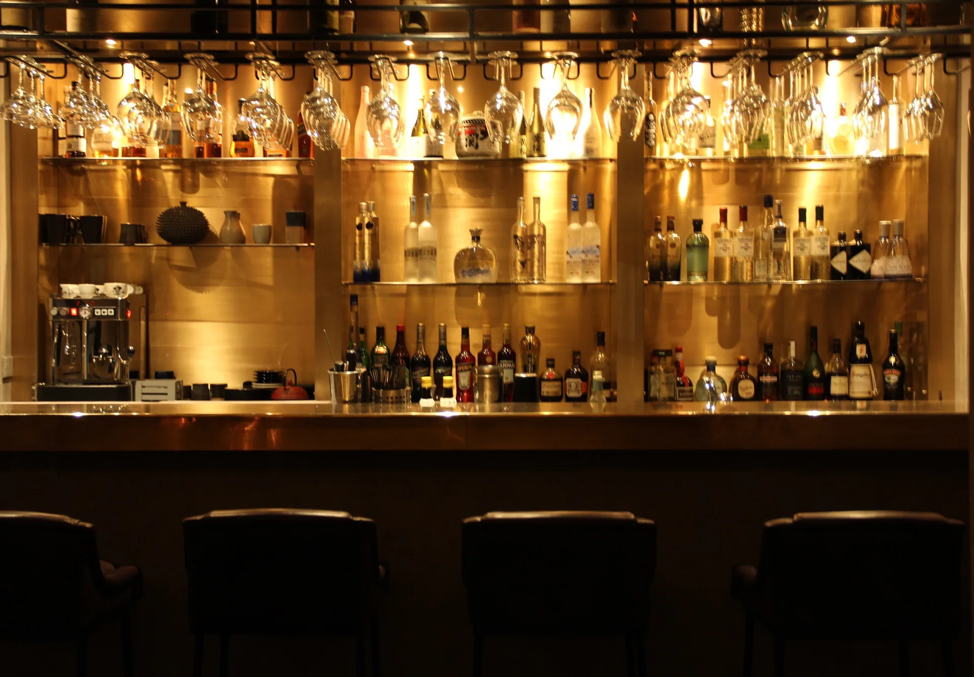 BAR NAOKI 4